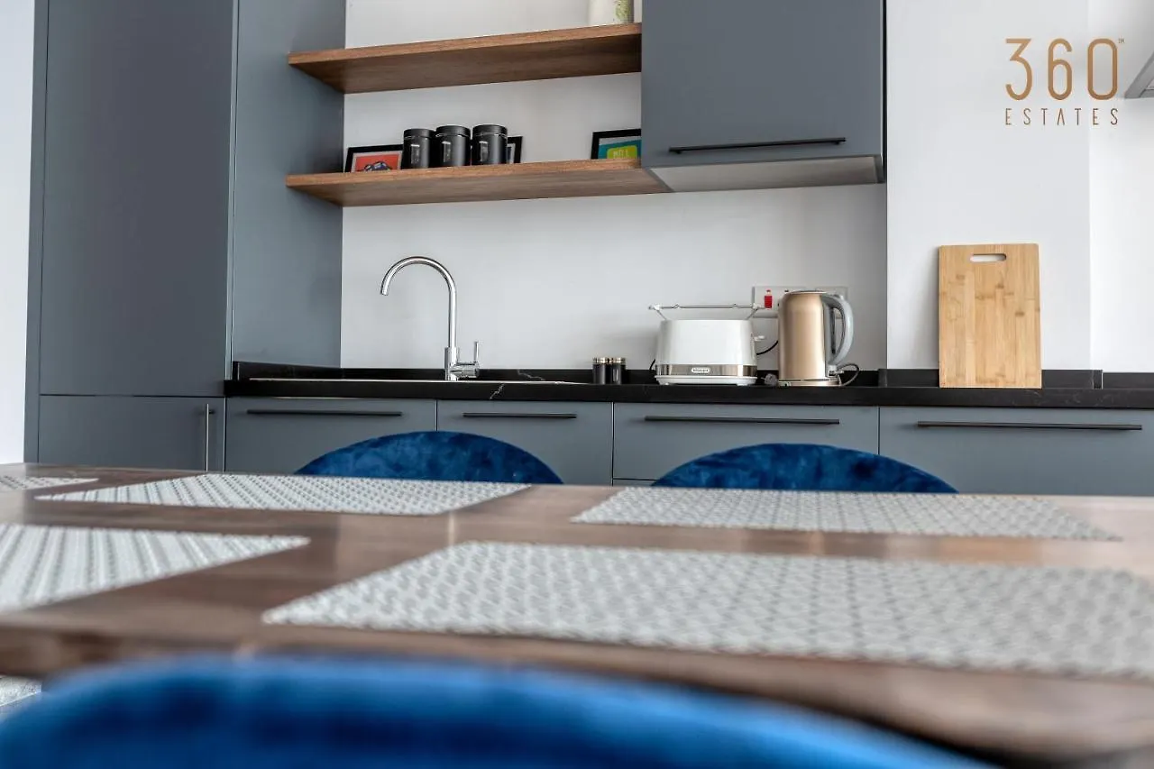 Luxury, One Of A Kind Home, In Sliema Ferries & Ac By 360 Estates アパート
